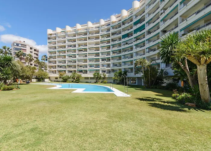 Imperator Sea Views *