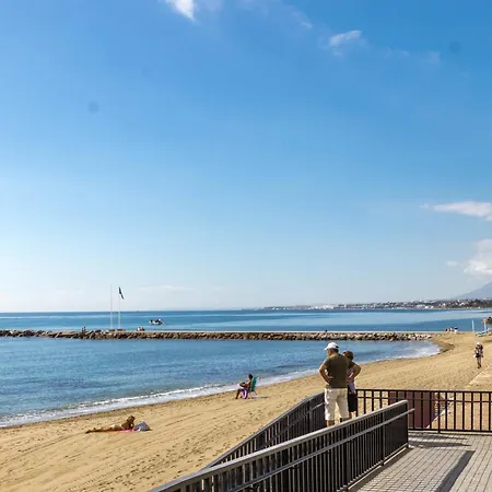 Imperator Sea Views 公寓 *