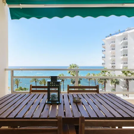 Imperator Sea Views Daire *